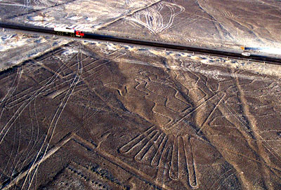 Geoglyphen vom Flugzeug aus aufgenommen